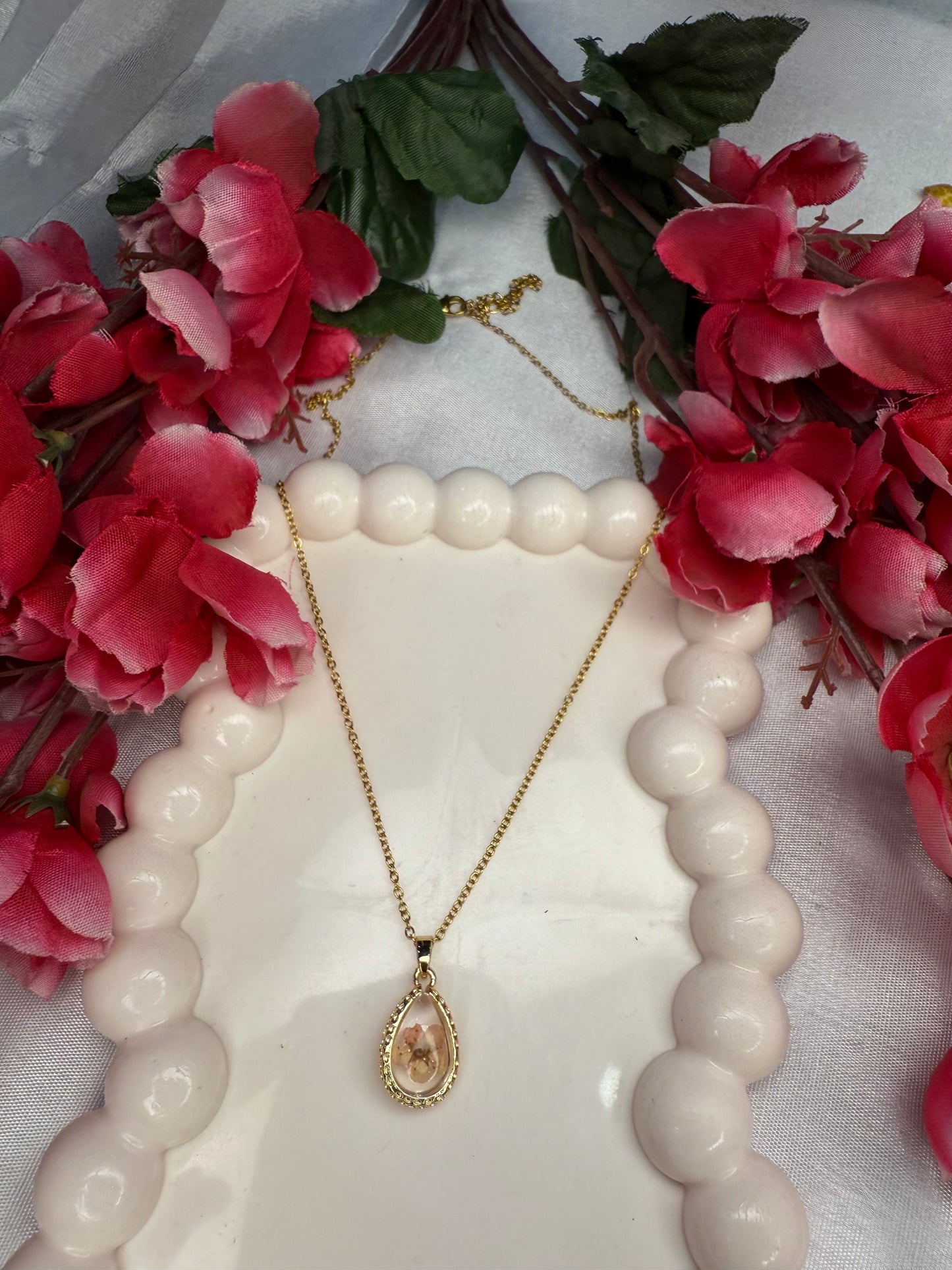 Flower Drop Necklace [Real Flower Inside]